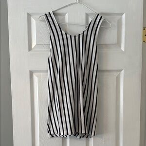 Duffield Lane White and Blue Sleeveless Tank Top